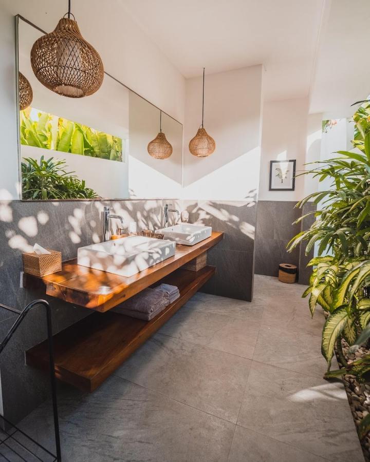 Villa The Jendela House à Canggu Extérieur photo